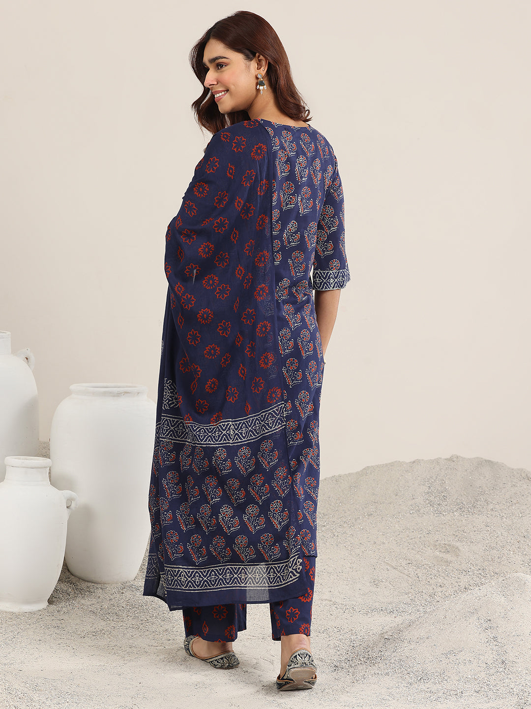 Mameraa Blue Printed Cotton Straight Suit With Dupatta