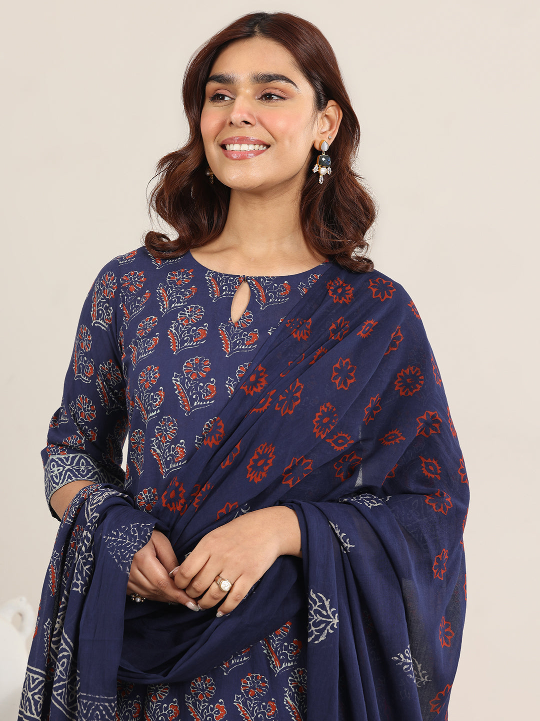 Mameraa Blue Printed Cotton Straight Suit With Dupatta