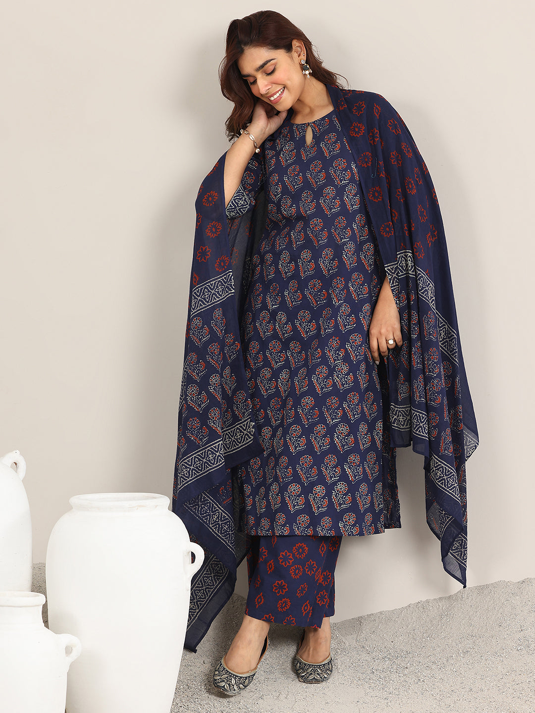 Mameraa Blue Printed Cotton Straight Suit With Dupatta