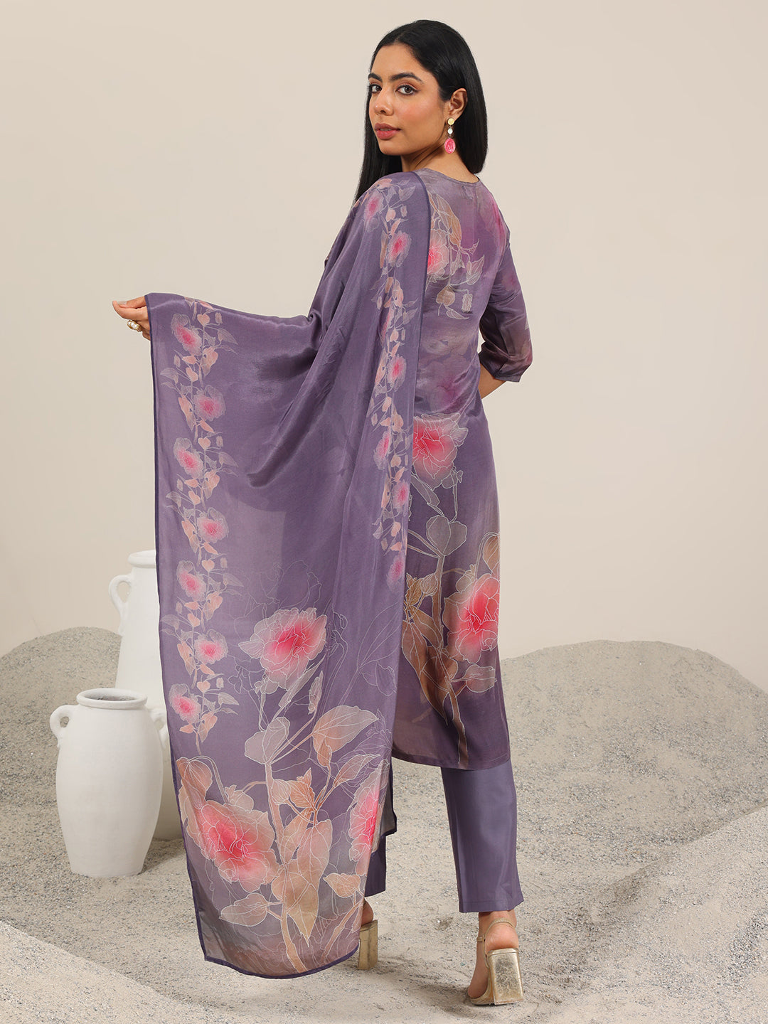 Mameraa Mauve Printed Silk Blend Straight Suit With Dupatta