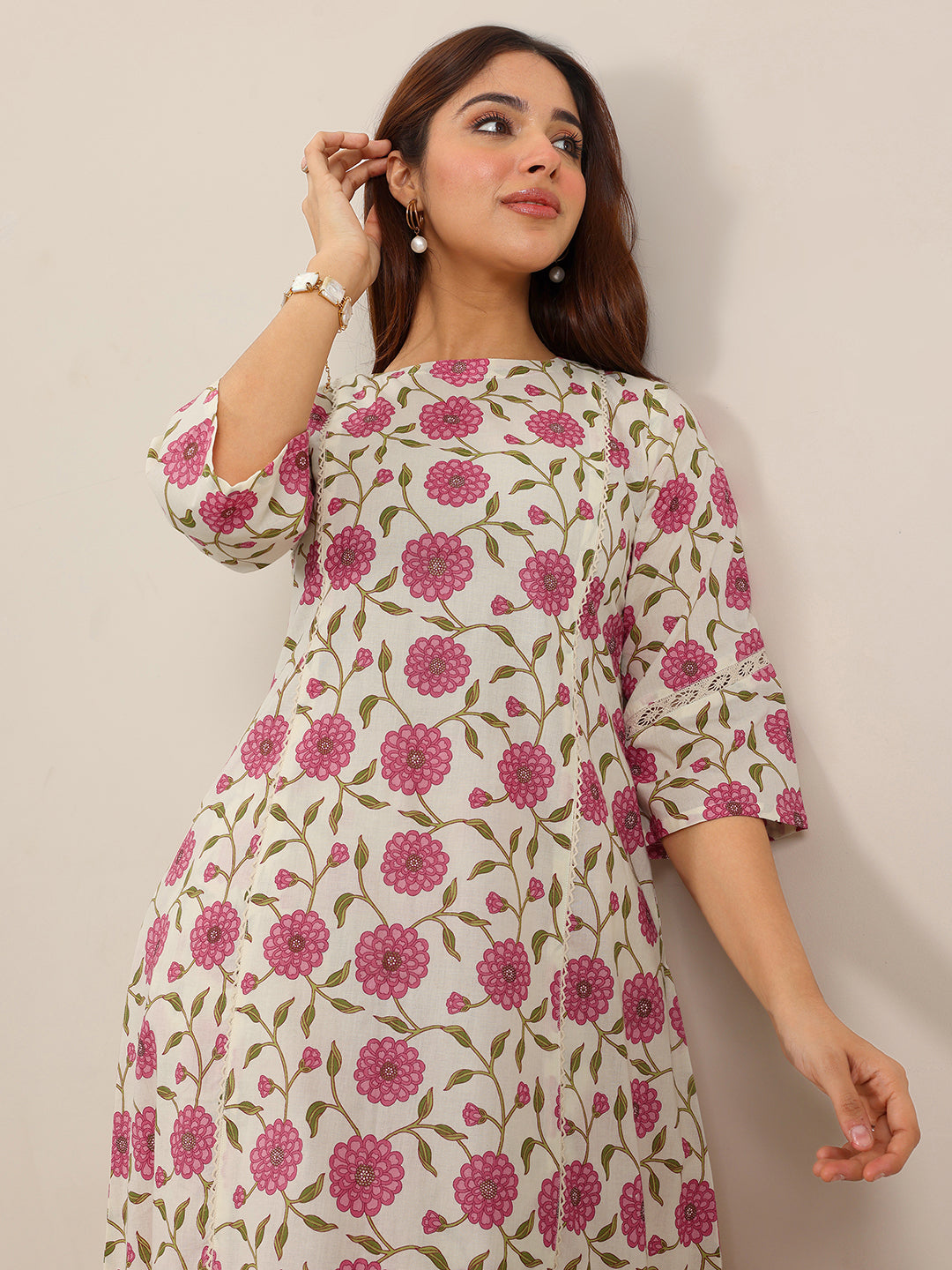 Mameraa Off White Printed Pure Cotton Straight Kurta Set