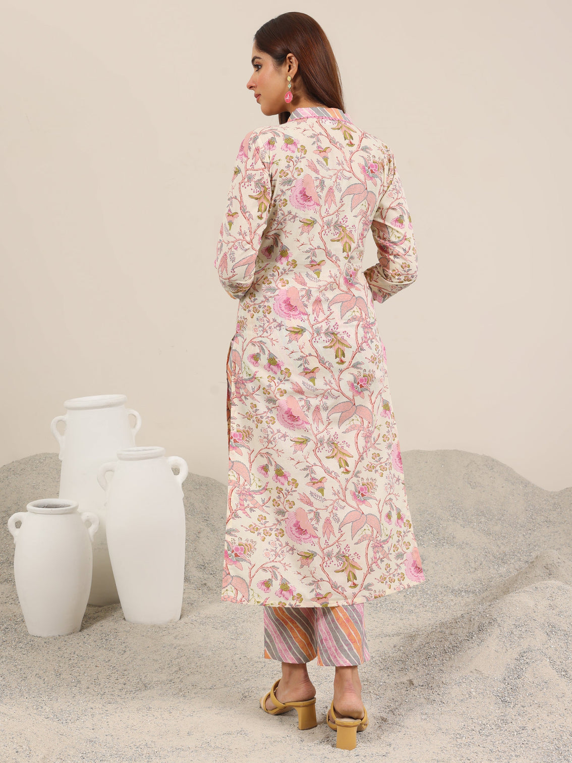 Mameraa Off White Printed Pure Cotton Straight Kurta Set