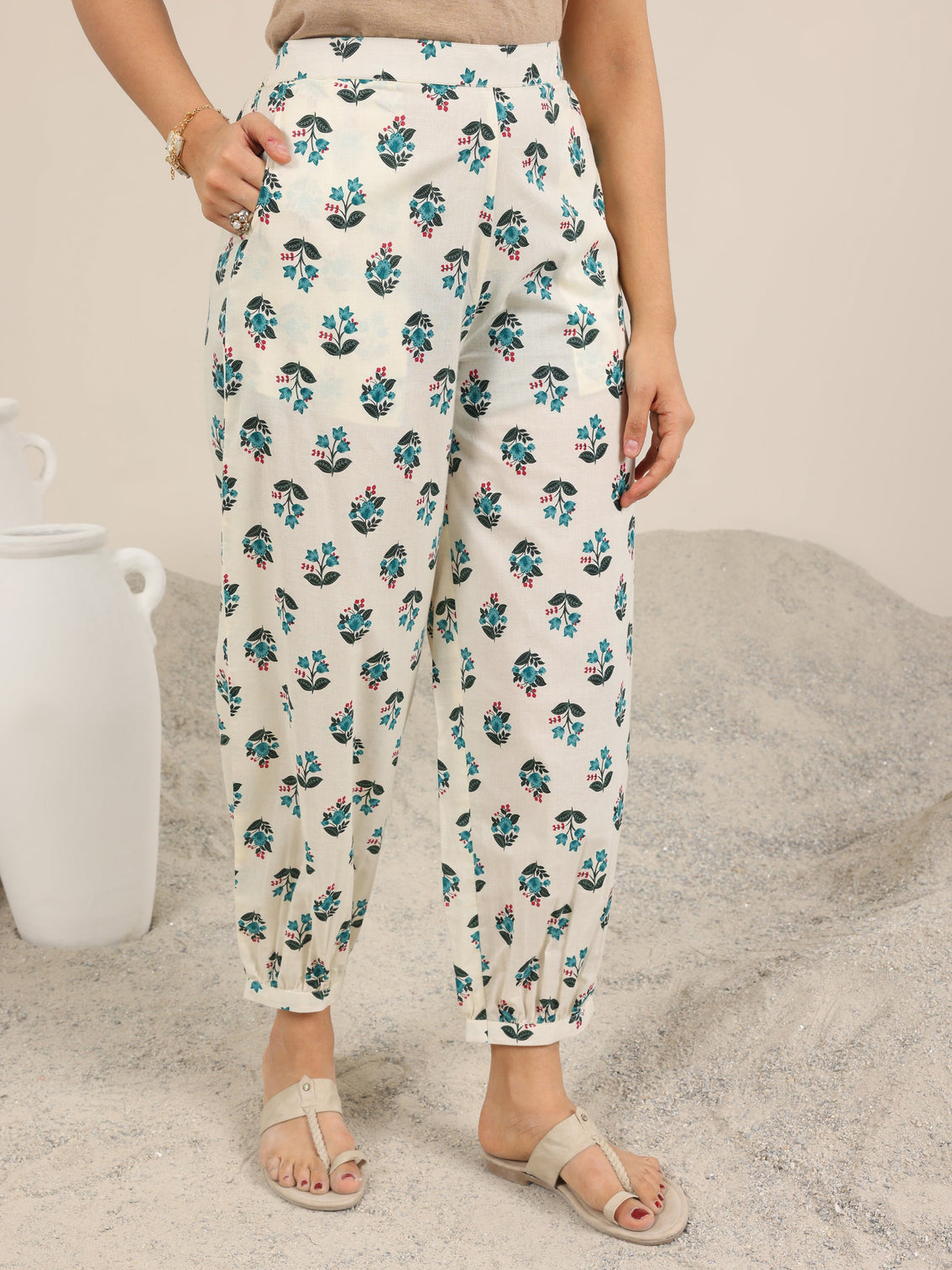 Mameraa Off White Printed Cotton Straight Kurta Set