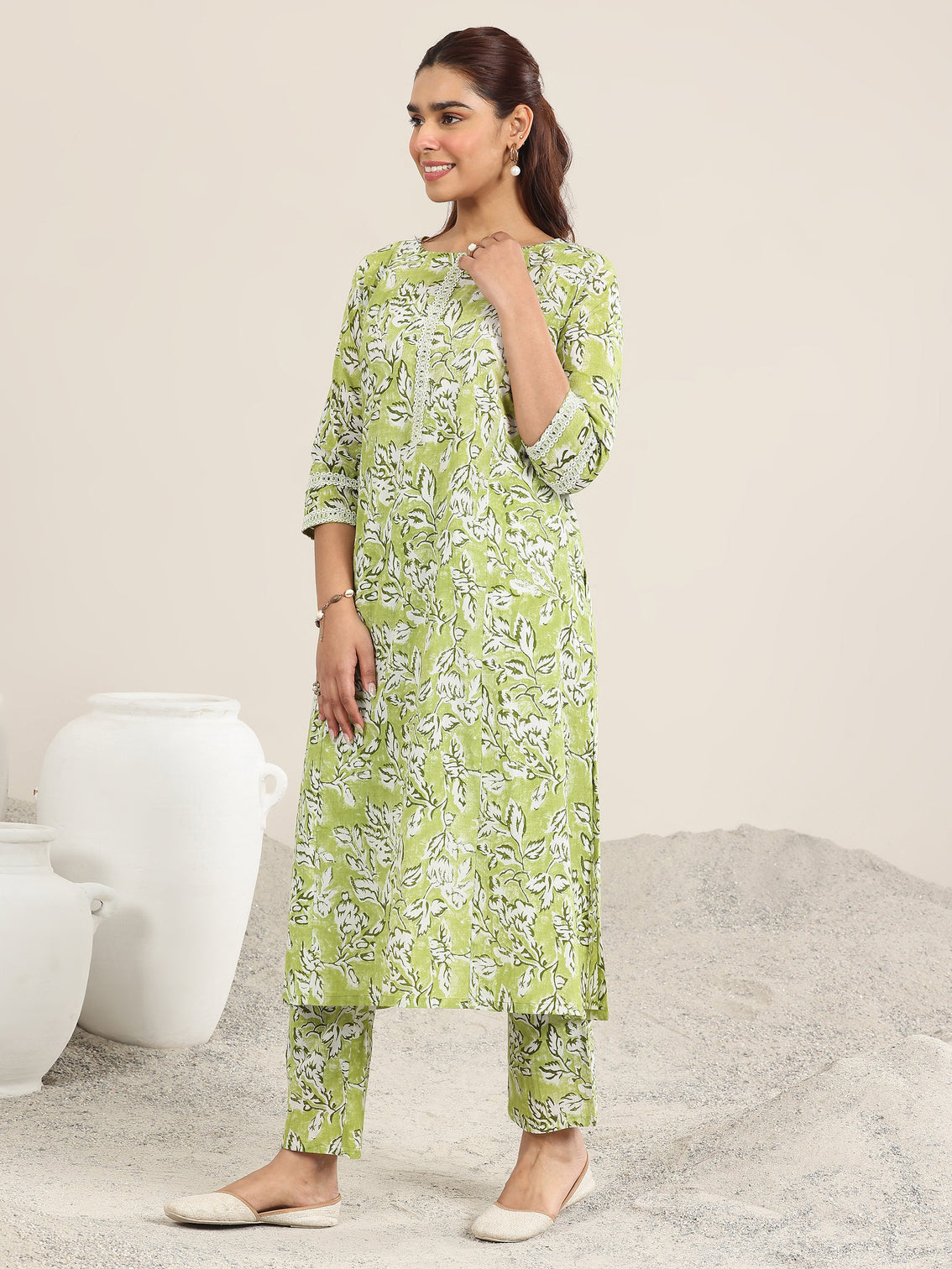Mameraa Green Printed Cotton Straight Kurta Set