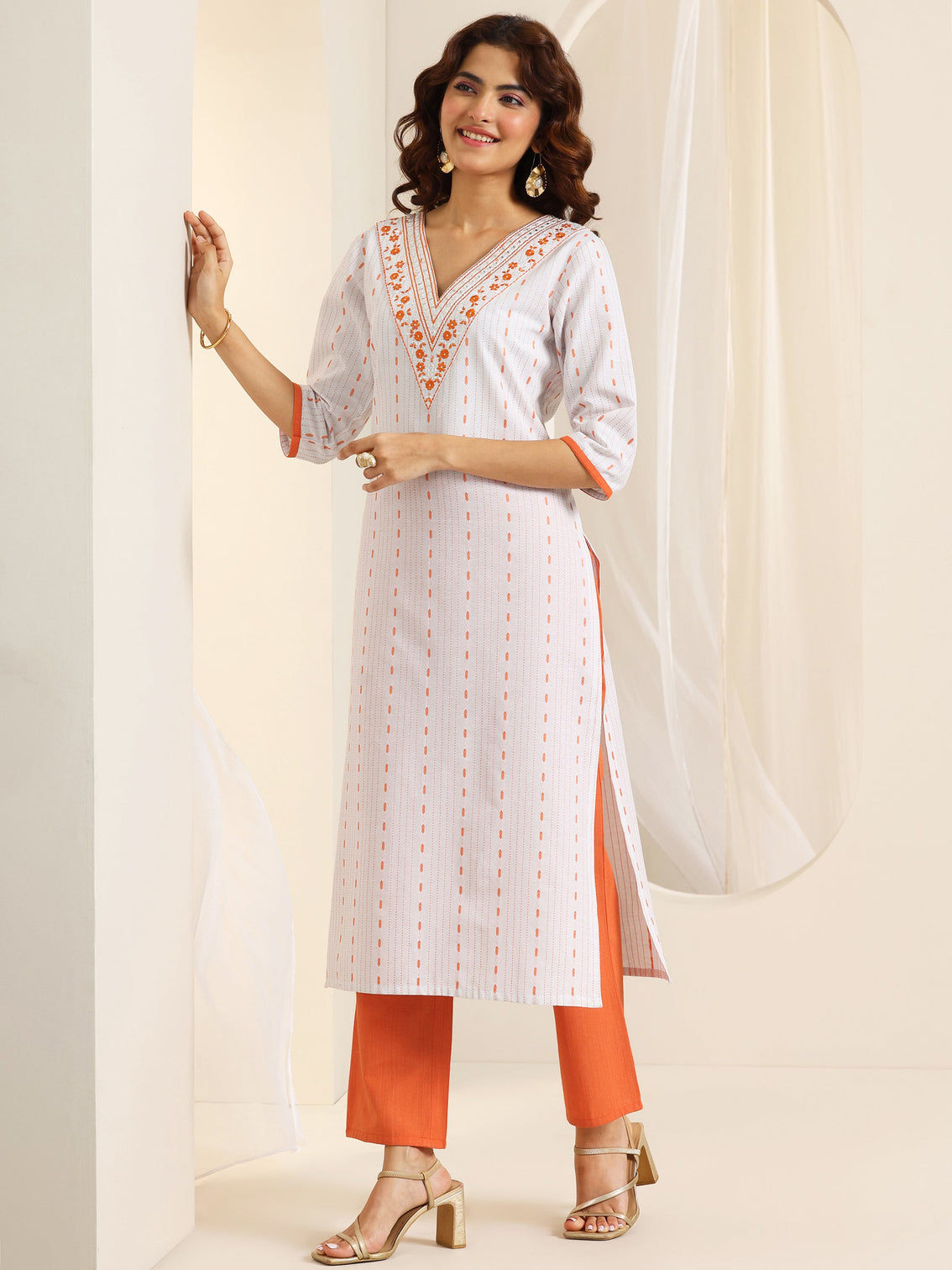 Mameraa White Woven Design Cotton Blend Straight Suit Set With Dupatta