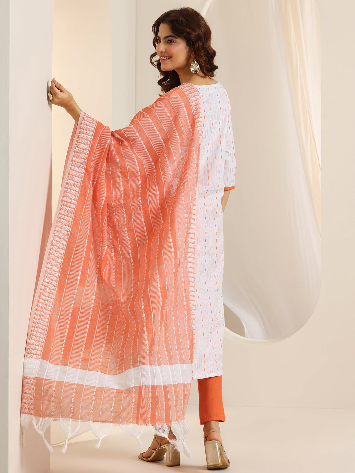 Mameraa White Woven Design Cotton Blend Straight Suit Set With Dupatta