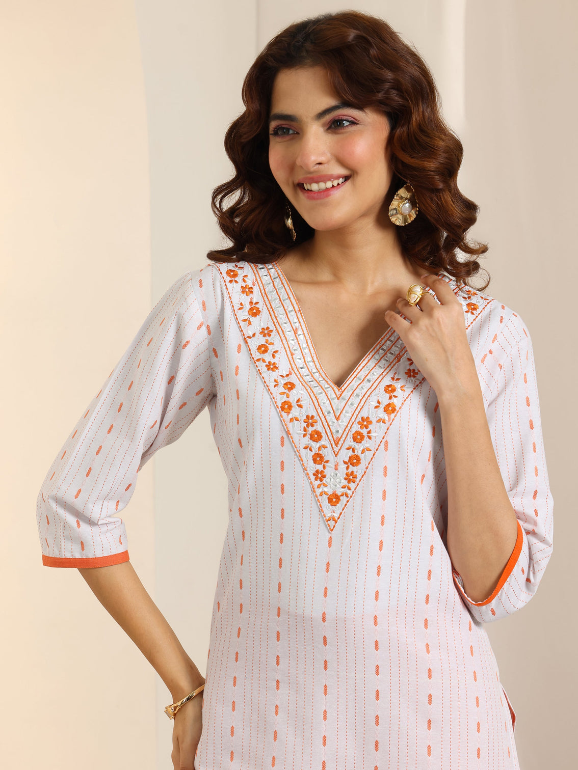 Mameraa White Woven Design Cotton Blend Straight Suit Set With Dupatta