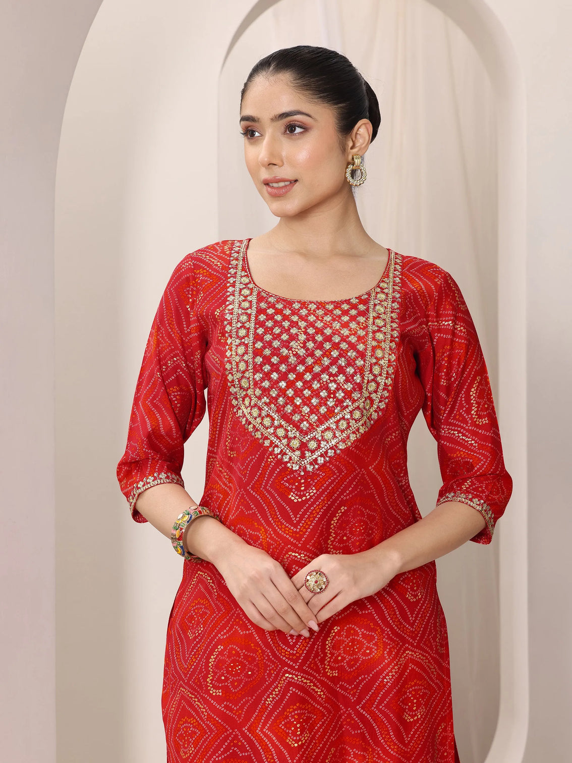 Mameraa Red Printed Silk Blend Straight Suit Set With Dupatta