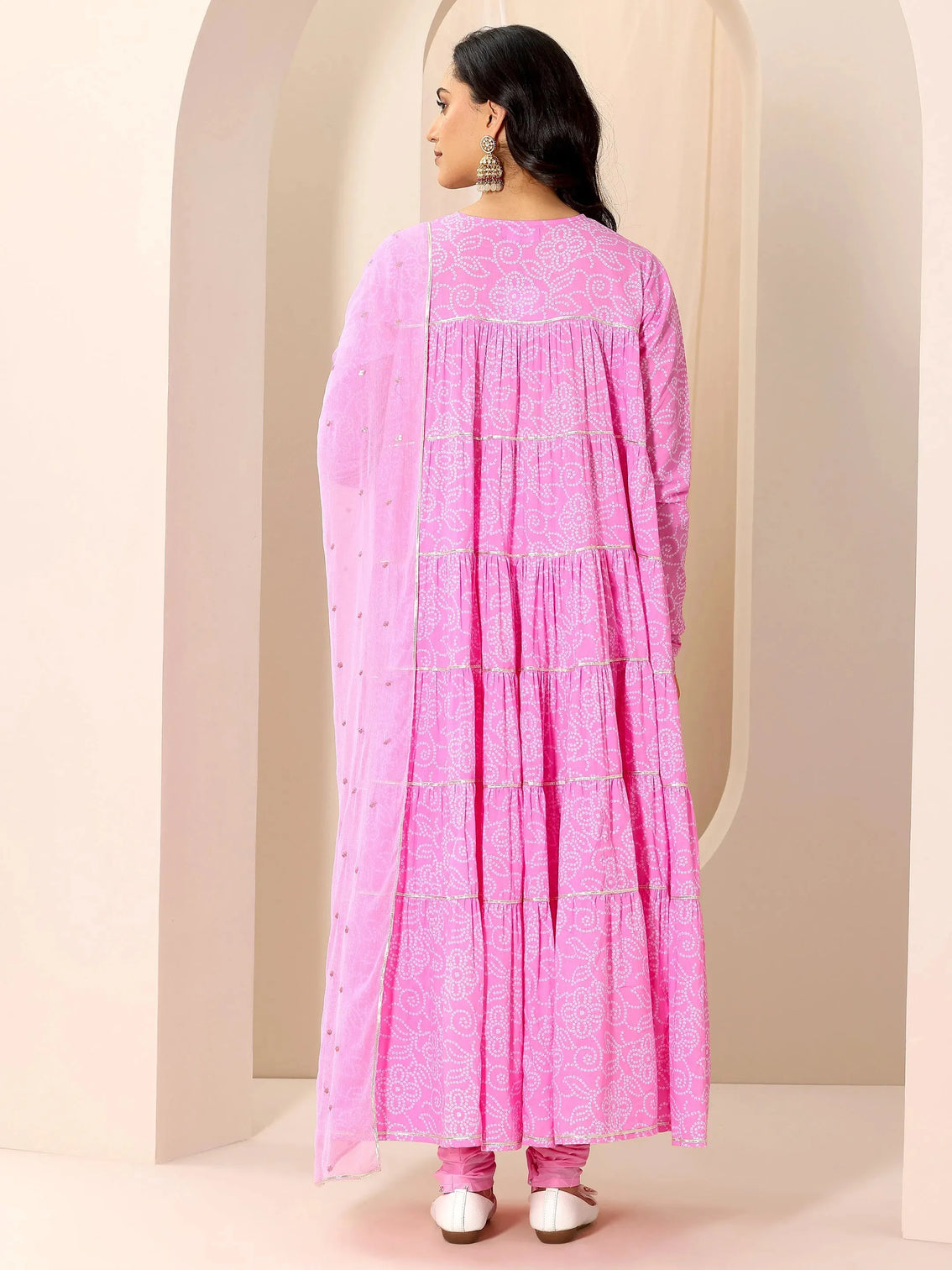 Mameraa Pink Floral Printed Cotton Flared Suit Set With Dupatta