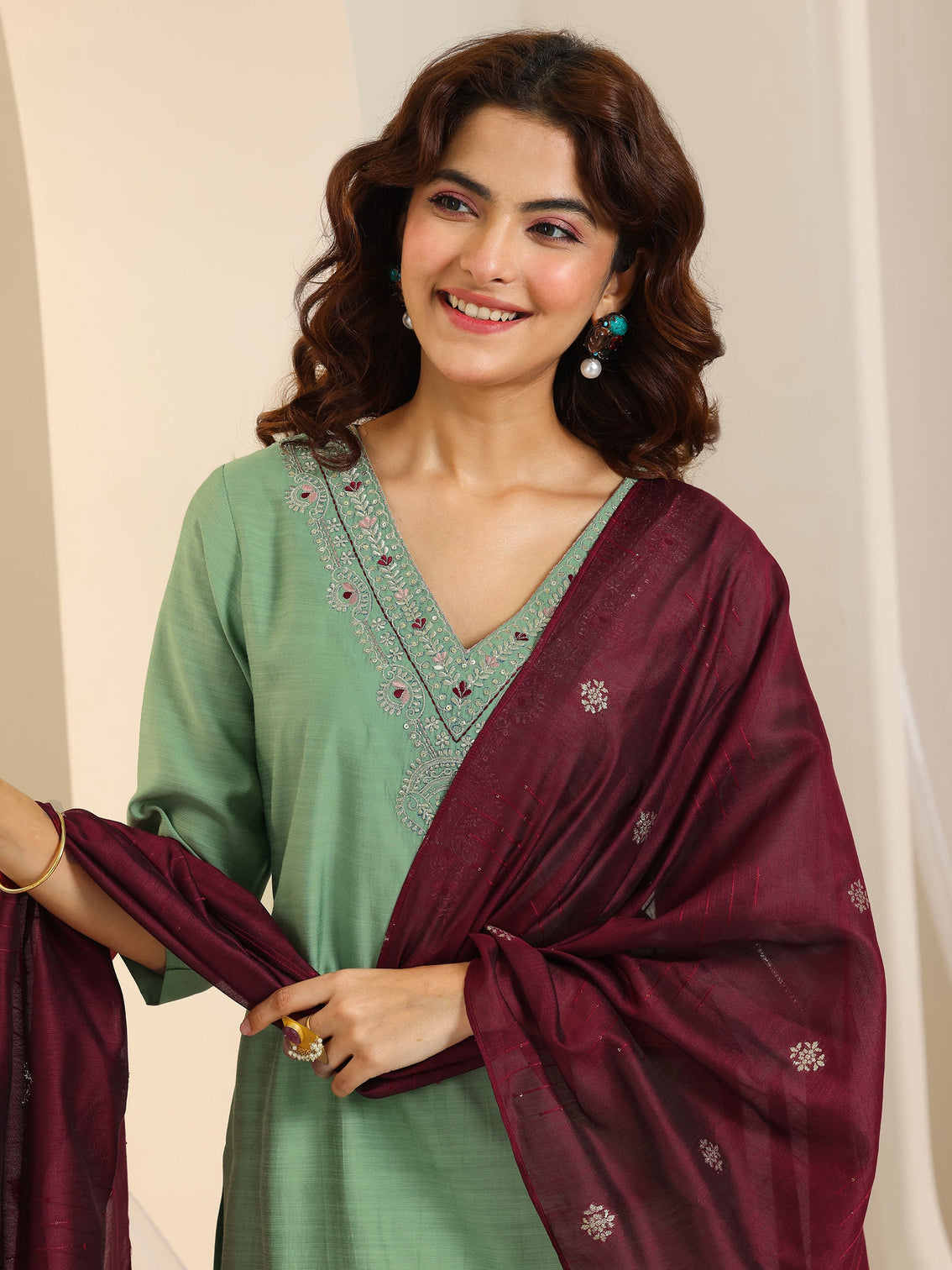 Mameraa Green Yoke Design Silk Blend Straight Suit Set With Dupatta