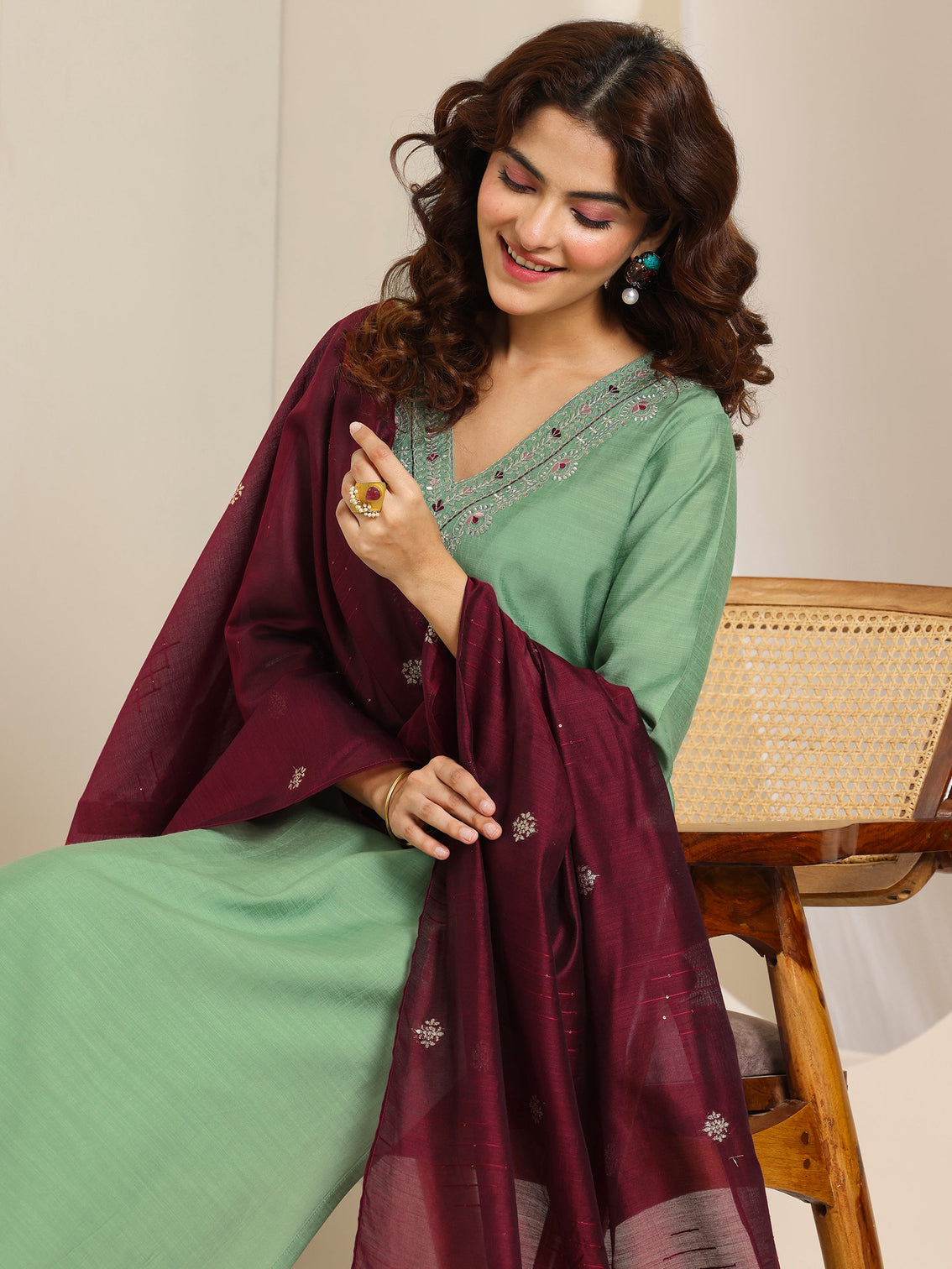 Mameraa Green Yoke Design Silk Blend Straight Suit Set With Dupatta
