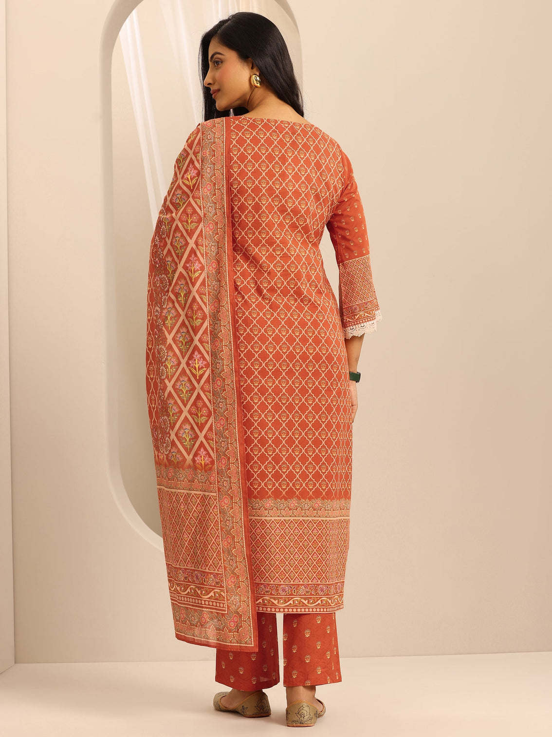 Mameraa Orange Printed Cotton Blend Straight Suit Set With Dupatta