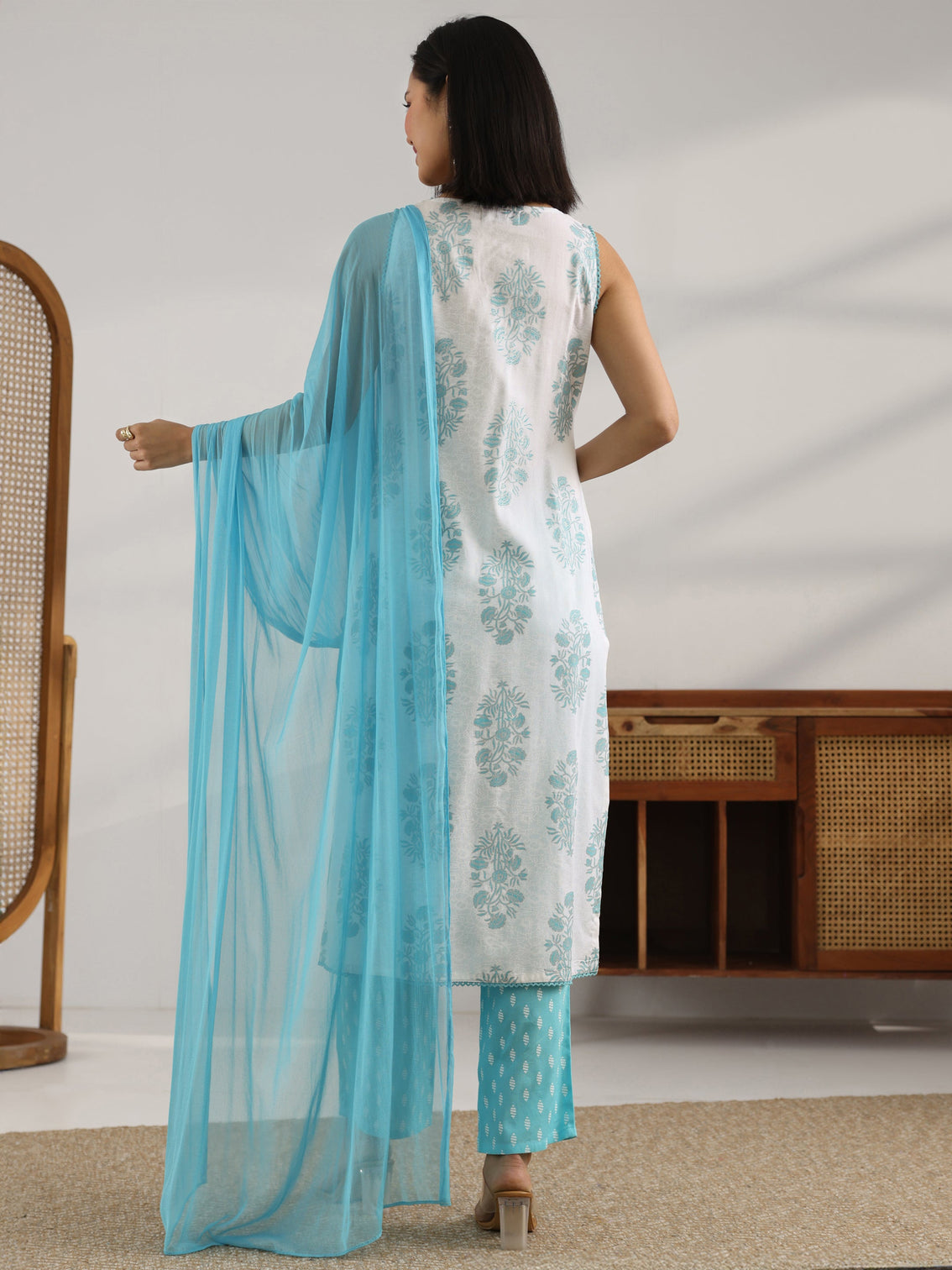 Mameraa White Printed Rayon Straight Suit Set With Dupatta