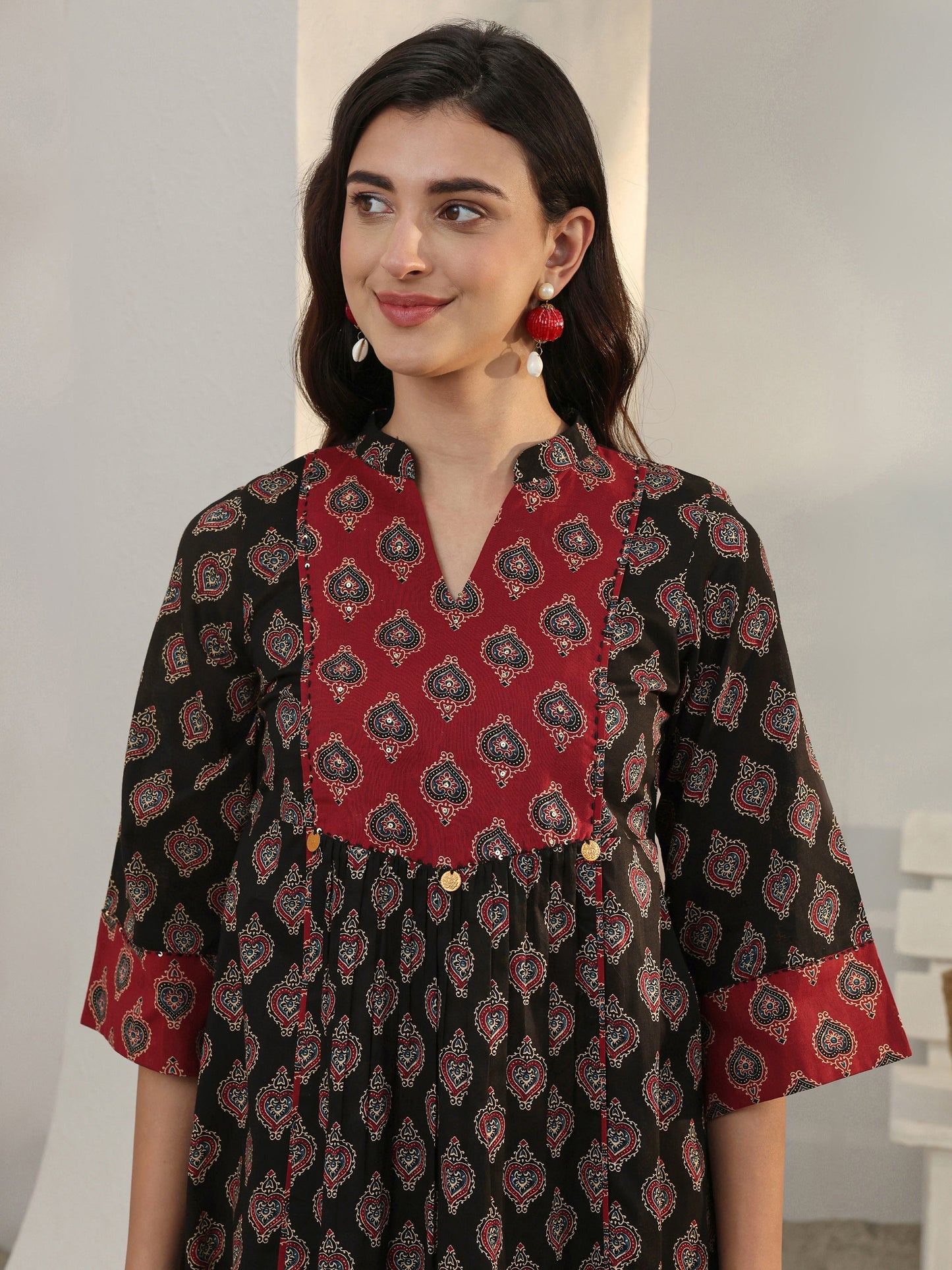 Libas Black Ethnic Printed Cotton A-Line Short Kurti
