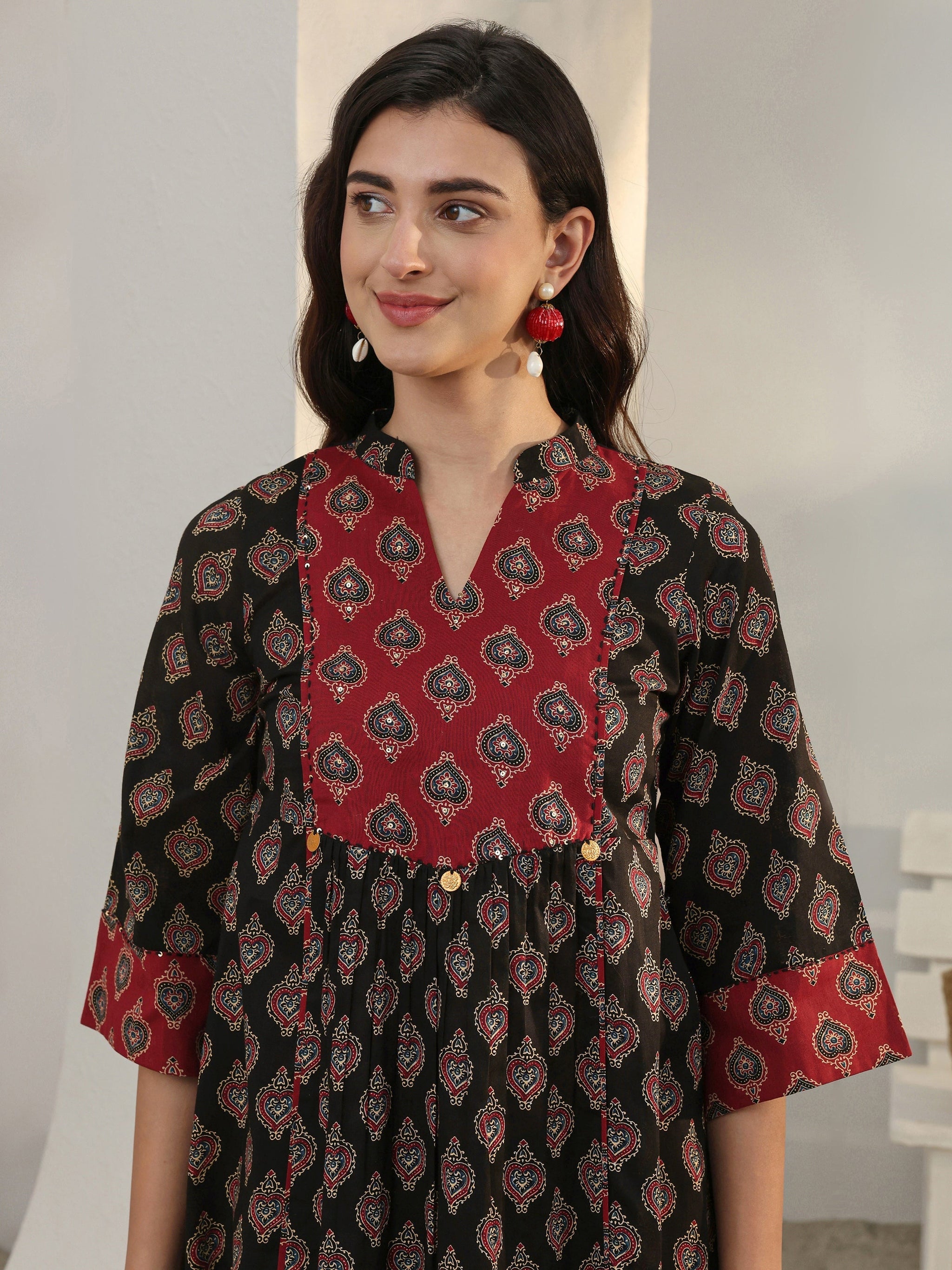 Libas Black Ethnic Printed Cotton A-Line Short Kurti