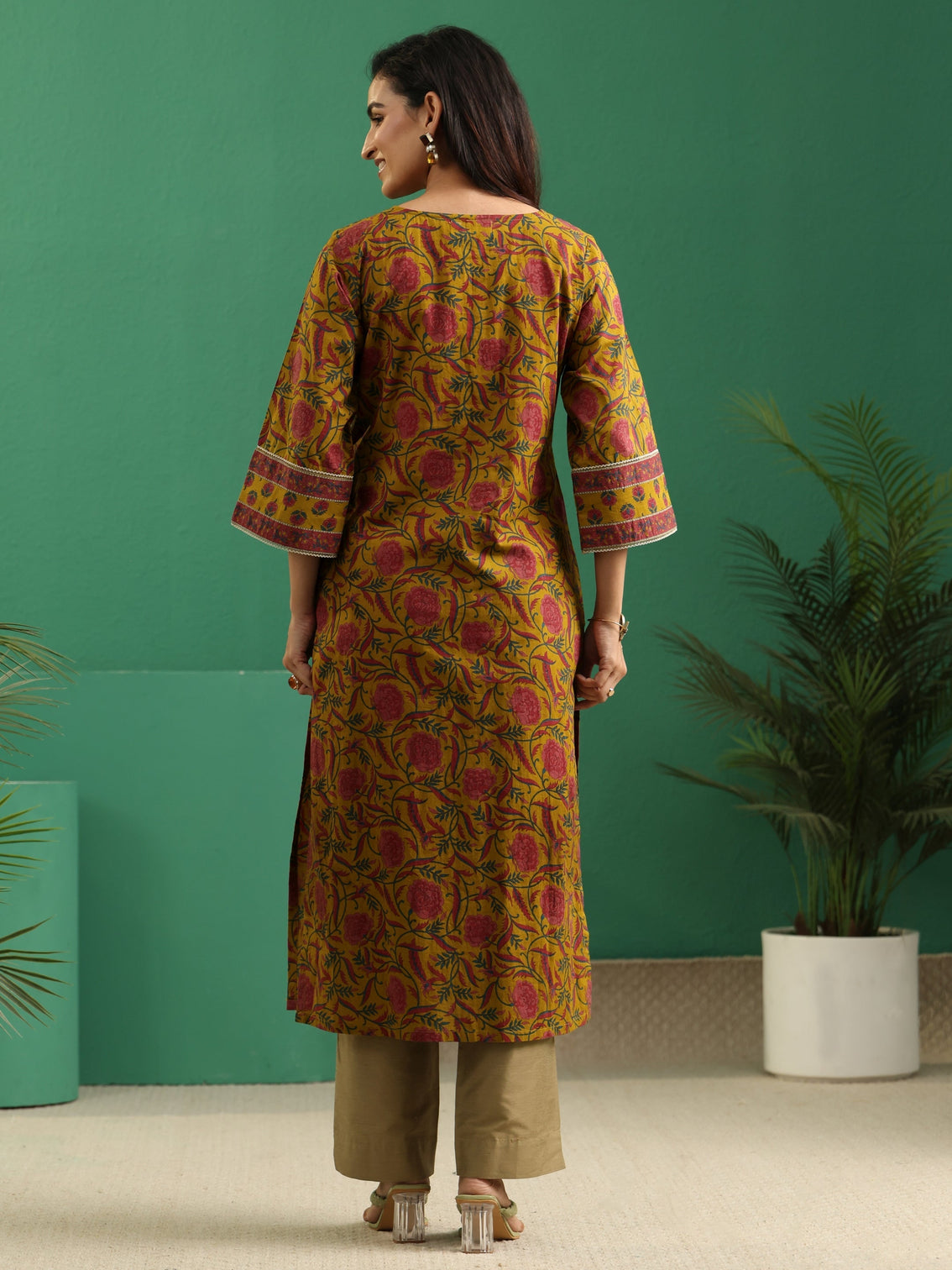 Mameraa Mustard Floral Printed Cotton Straight Kurta