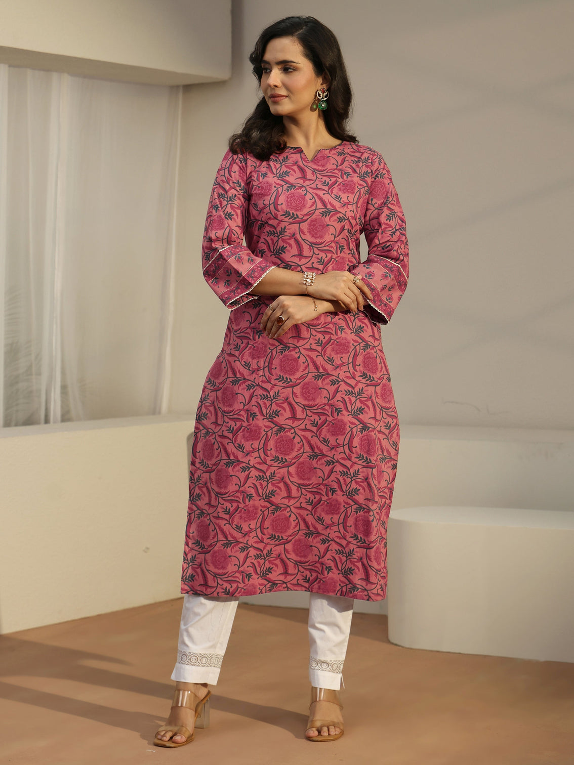 Mameraa Coral Floral Printed Cotton Straight Kurta