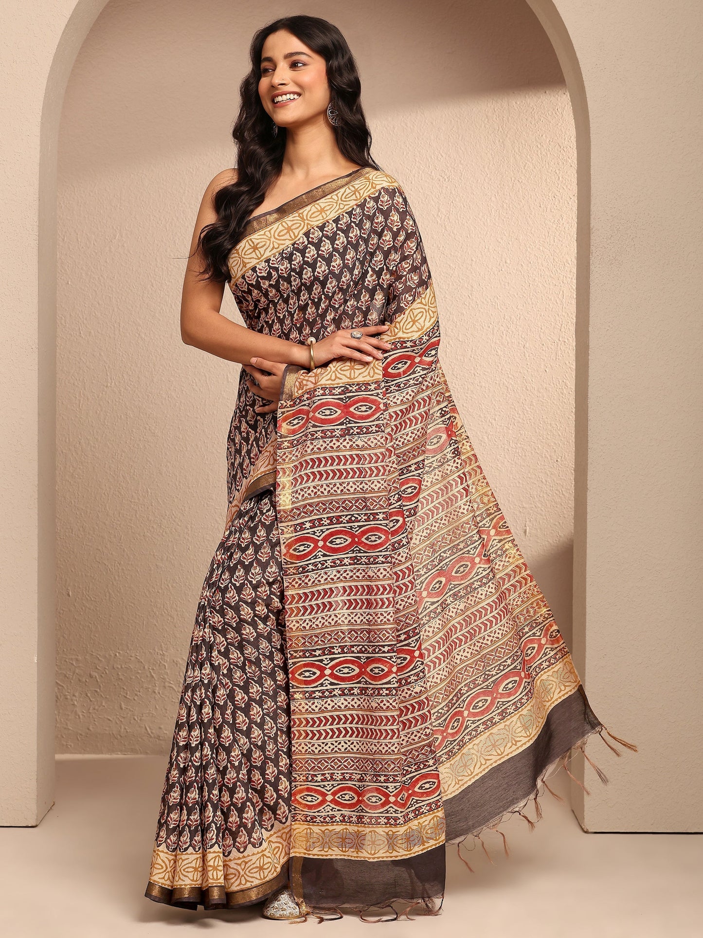 Libas Black Printed Cotton Saree With Unstitched Blouse Piece