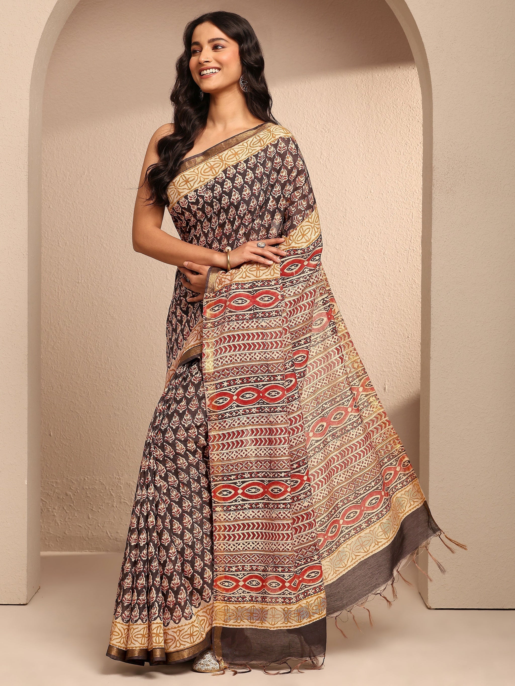 Libas Black Printed Cotton Saree With Unstitched Blouse Piece