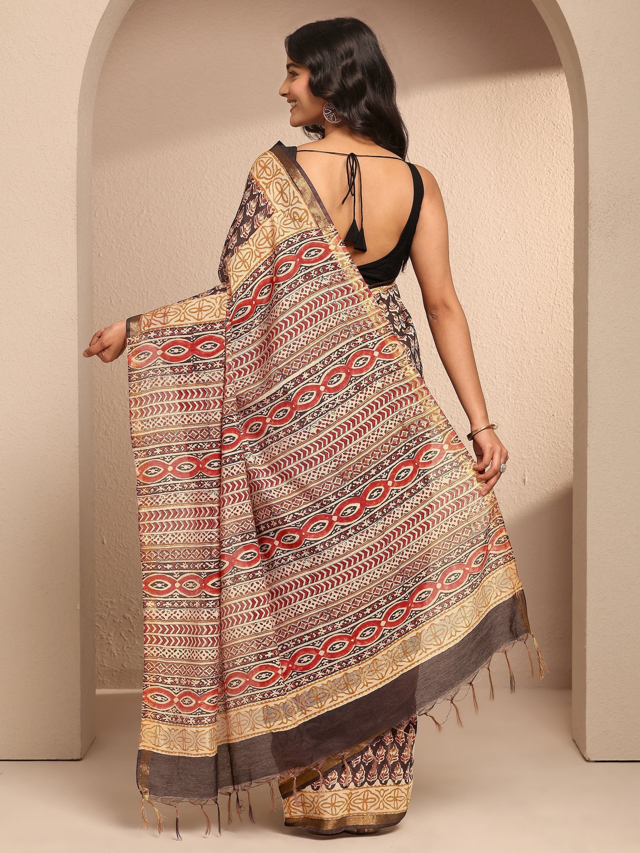 Libas Black Printed Cotton Saree With Unstitched Blouse Piece
