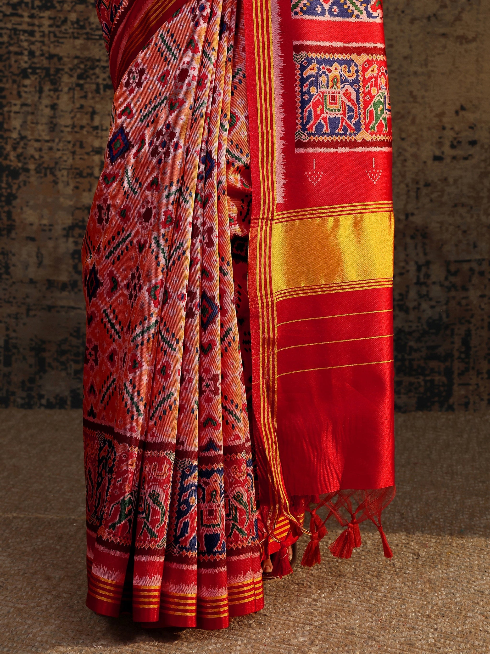 Libas Mustard Abstract Printed Silk Saree With Unstitched Blouse Piece