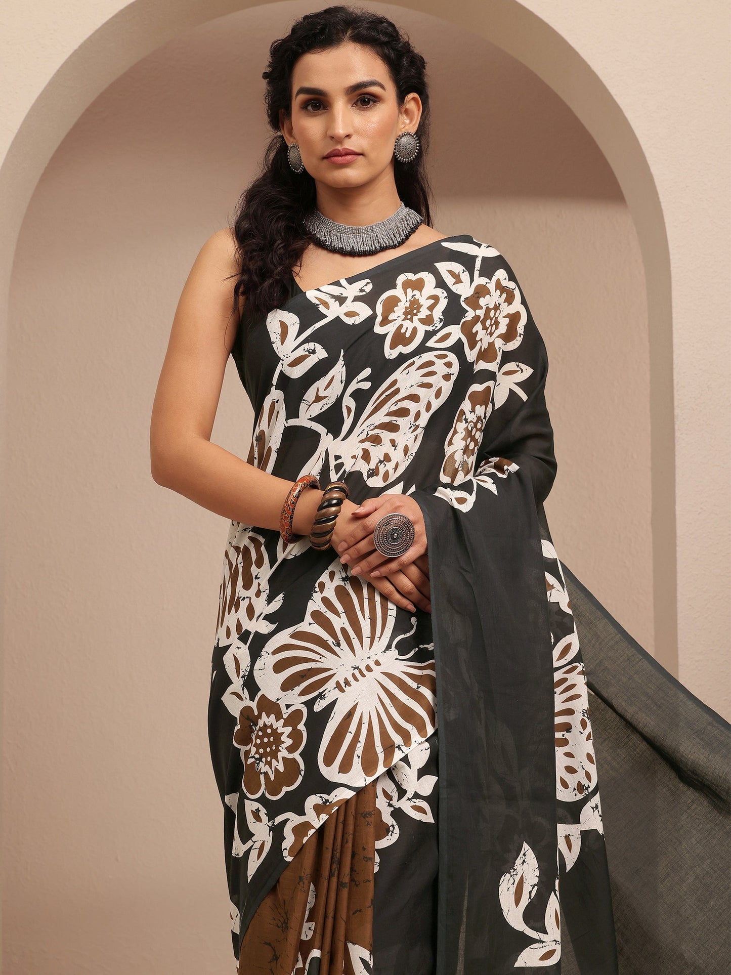 Libas Black Printed Cotton Saree With Unstitched Blouse Piece