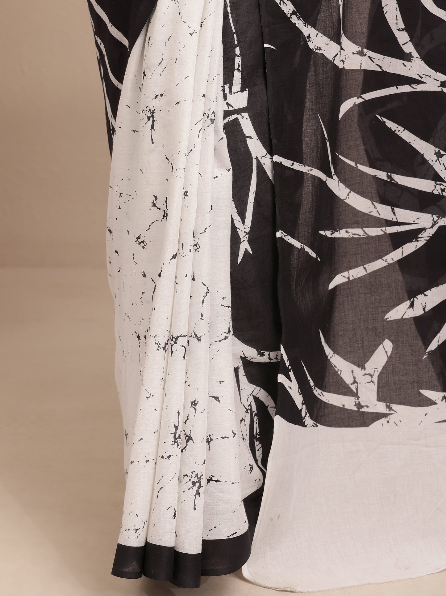 Libas Black Printed Cotton Saree With Unstitched Blouse Piece