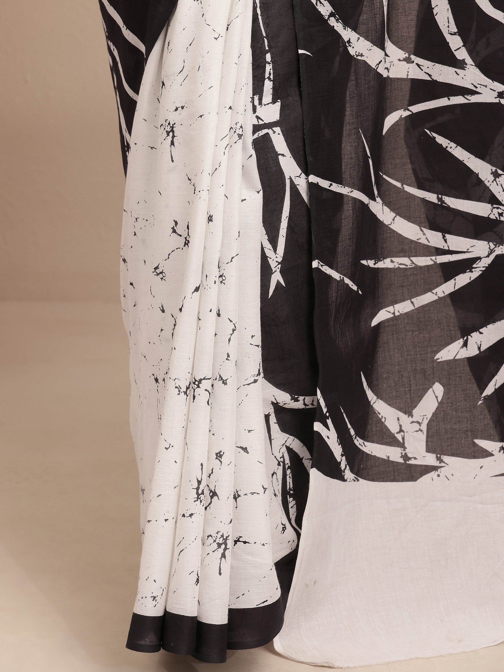 Libas Black Printed Cotton Saree With Unstitched Blouse Piece