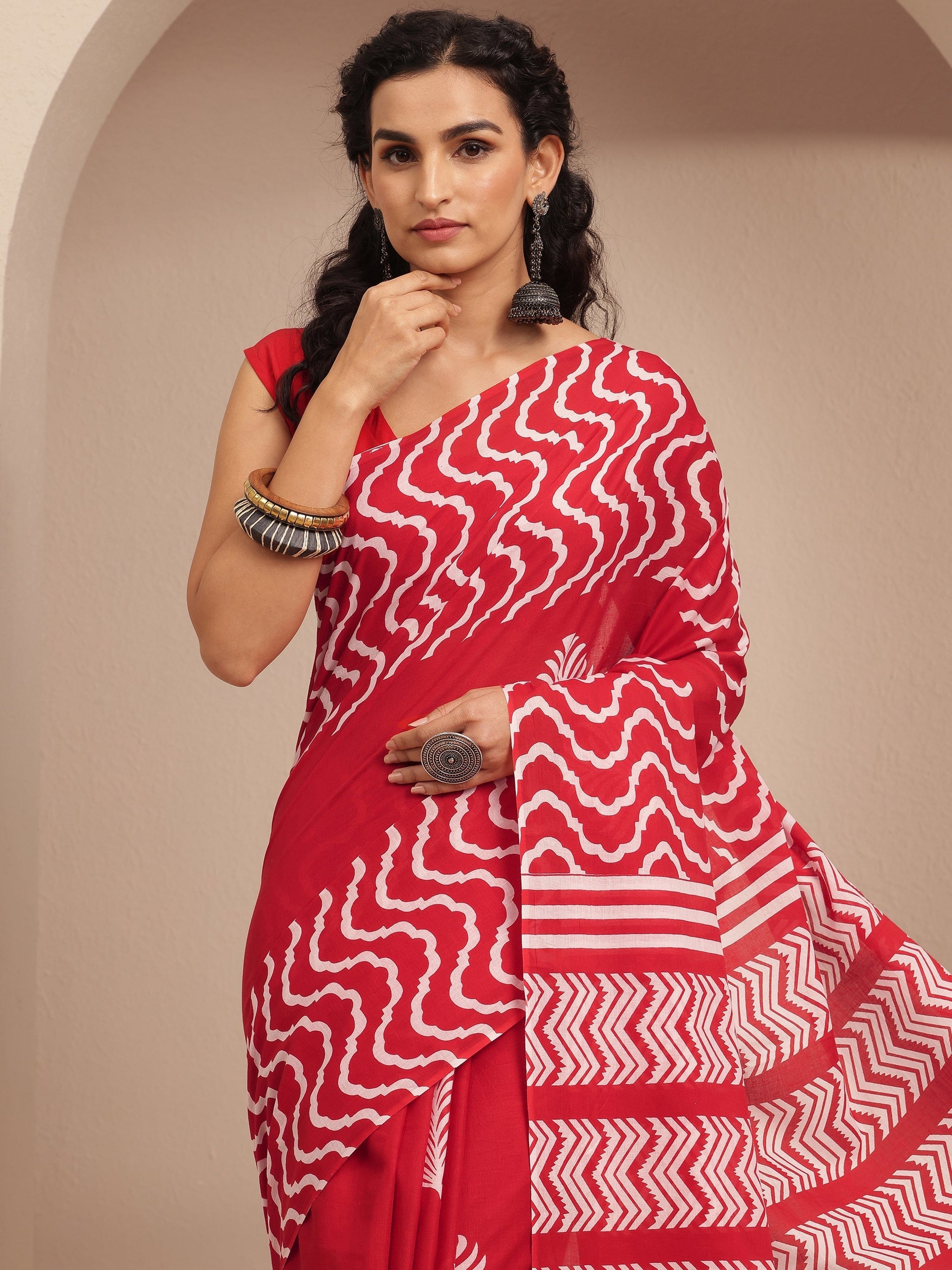 Libas Red Printed Cotton Saree With Unstitched Blouse Piece