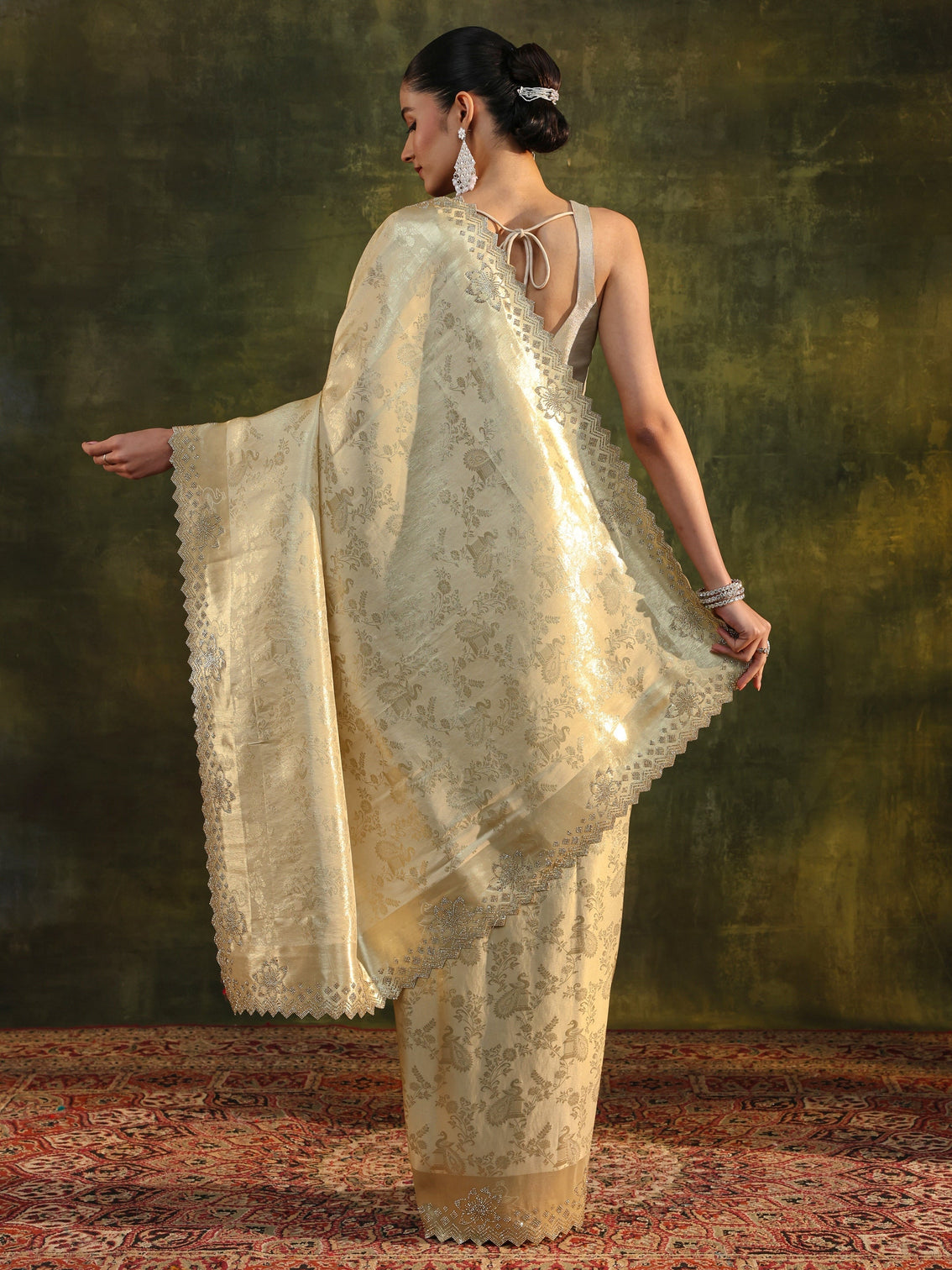 Mameraa Gold Floral Embellished Silk Blend Saree With Unstitched Blouse Piece