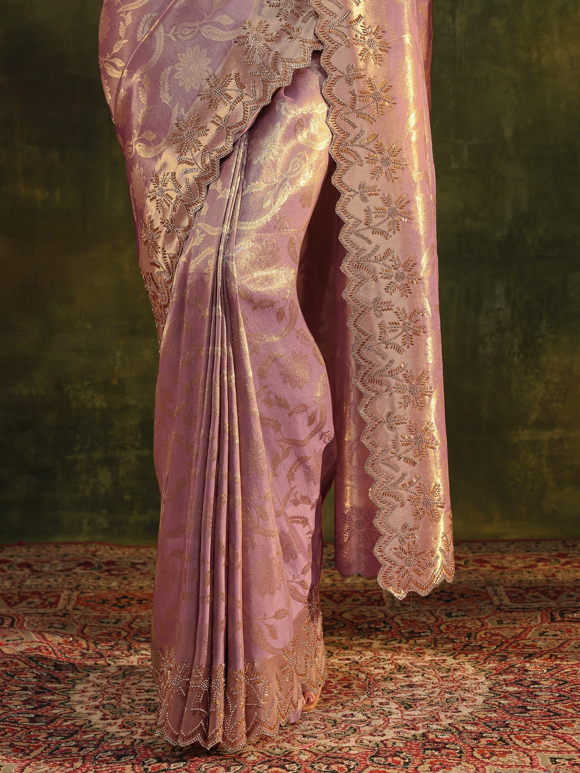 Mameraa Purple Floral Embellished Silk Saree With Unstitched Blouse Piece