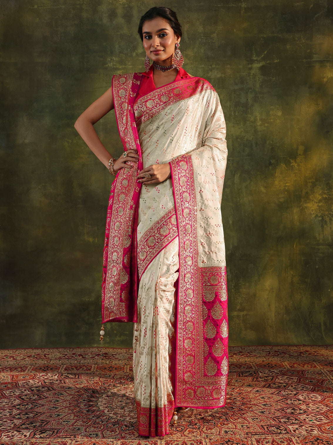Mameraa Art Ivory Gharchola Satin Saree With Unstitched Blouse Piece