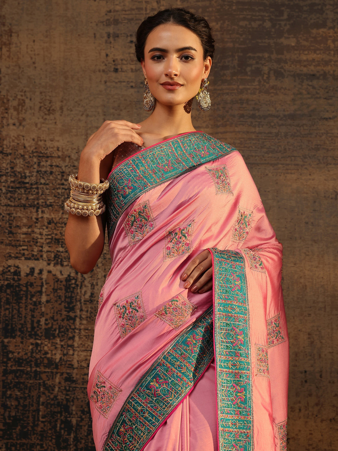 Mameraa Pink Ethnic Motifs Embroidered Silk Blend Saree With Unstitched Blouse Piece