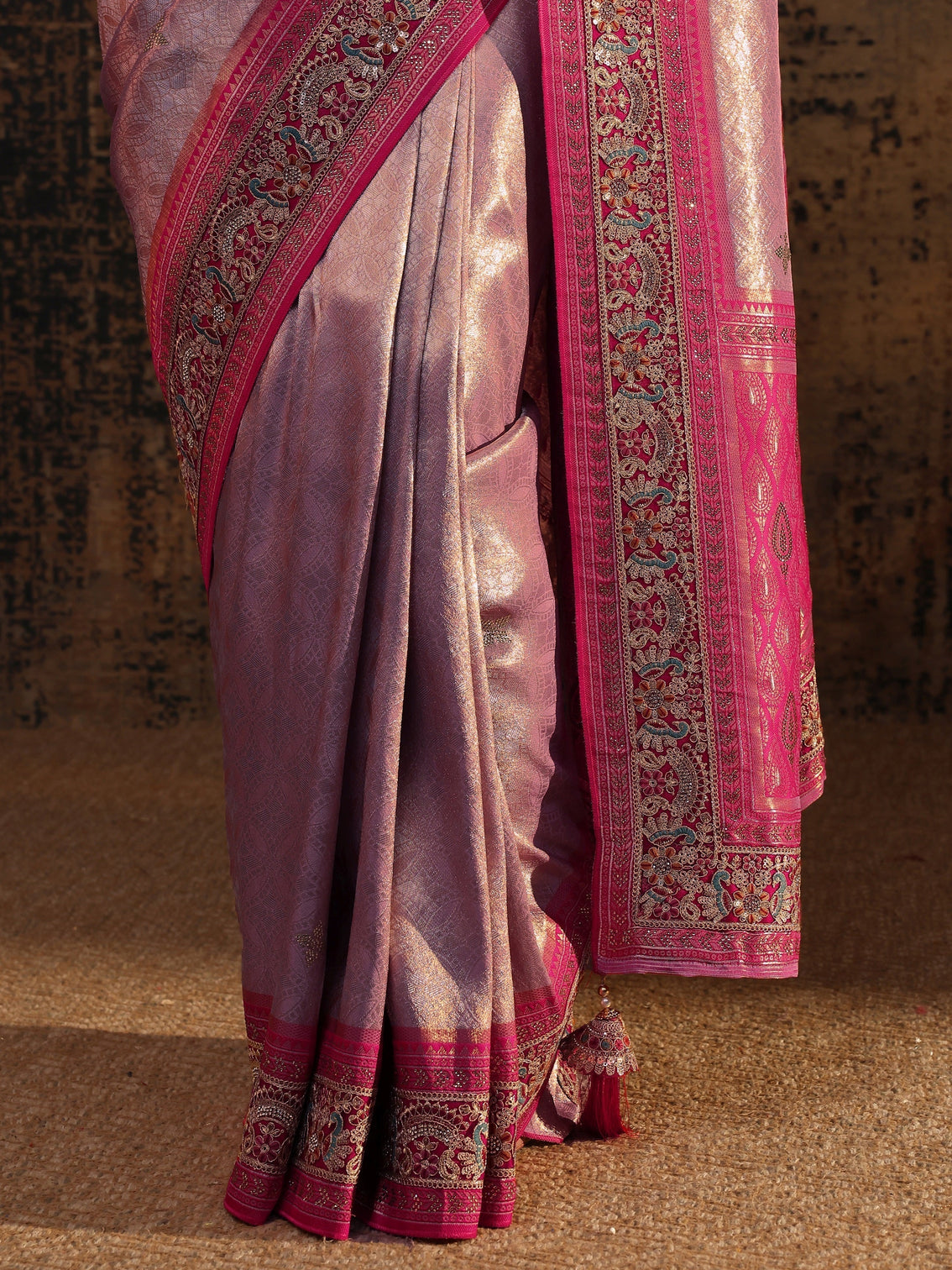 Mameraa Art Lavender Ethnic Motifs Woven Design Silk Blend Saree With Unstitched Blouse Piece