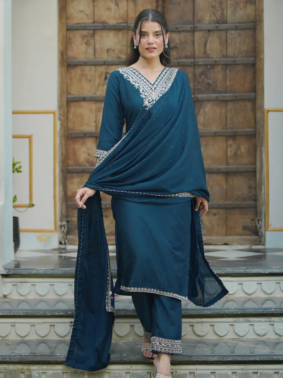 Mameraa Teal Yoke Design Silk Blend Straight Suit With Dupatta