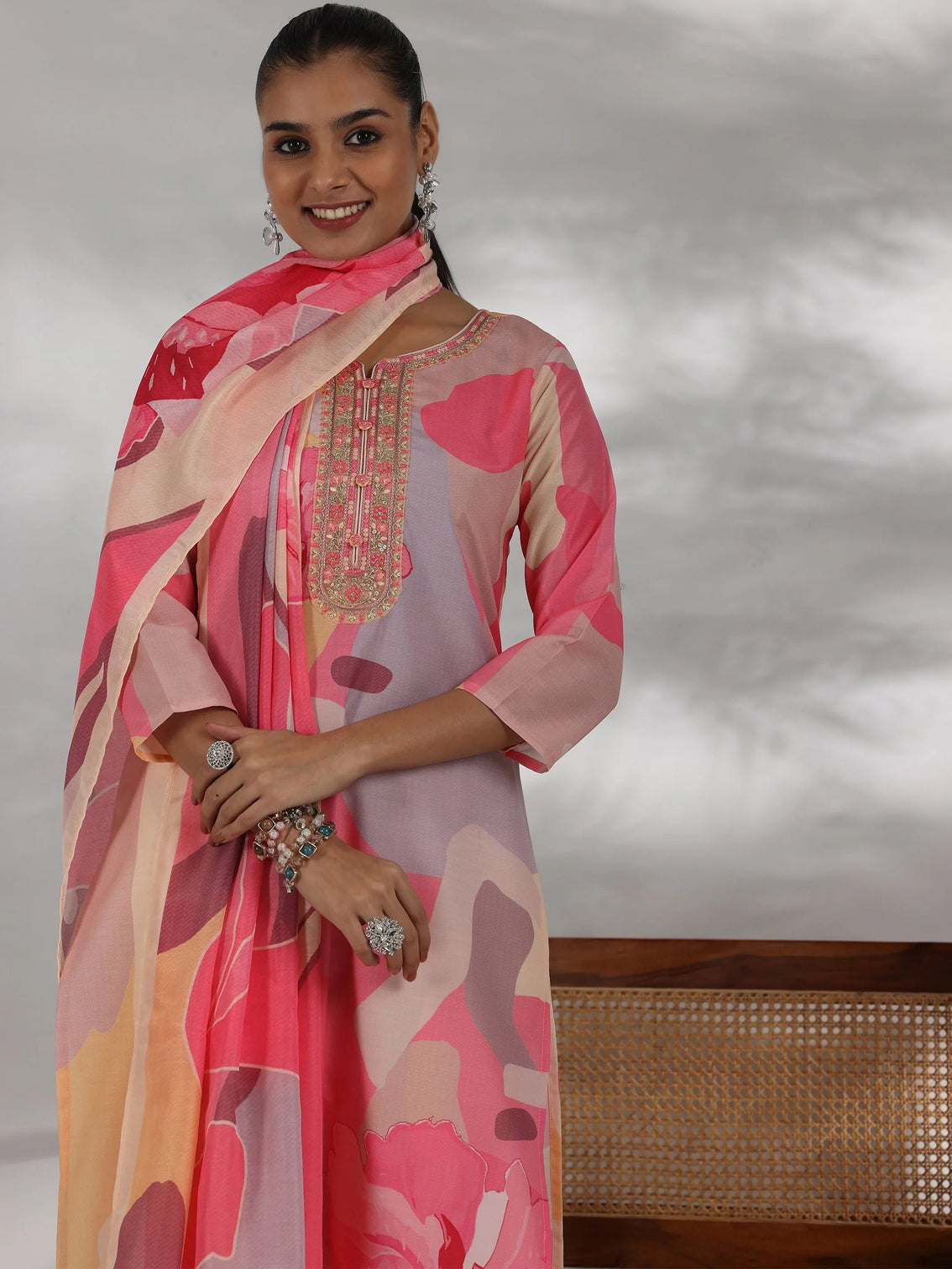 Mameraa Cream Printed Straight Suit With Dupatta