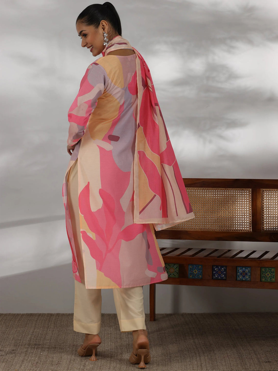 Mameraa Cream Printed Straight Suit With Dupatta