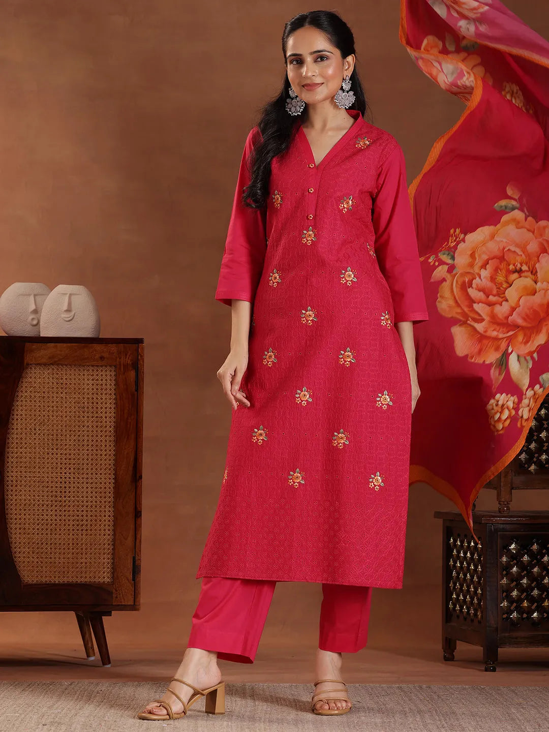 Mameraa Pink Embroidered Cotton Straight Suit With Dupatta