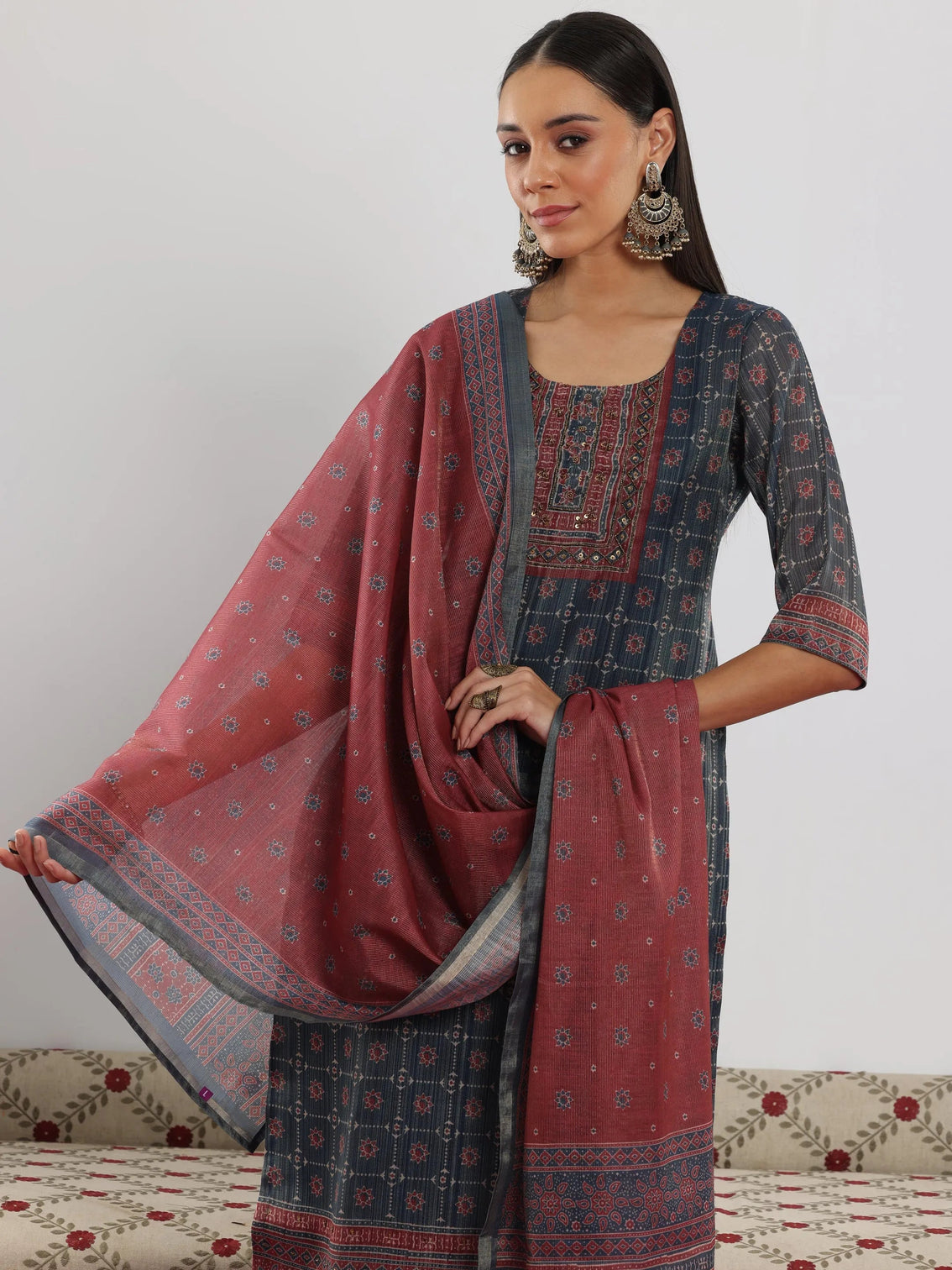 Mameraa Blue Printed Silk Blend Straight Suit With Dupatta