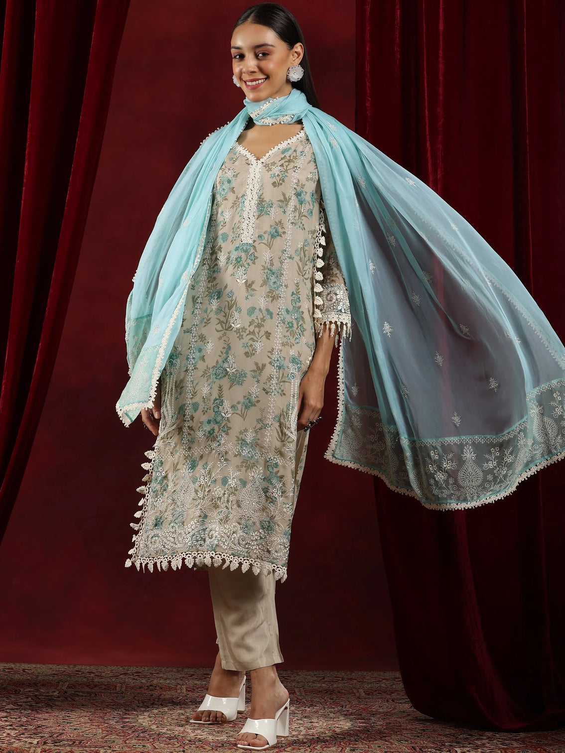 Mameraa Art Beige Printed Organza Straight Suit With Dupatta
