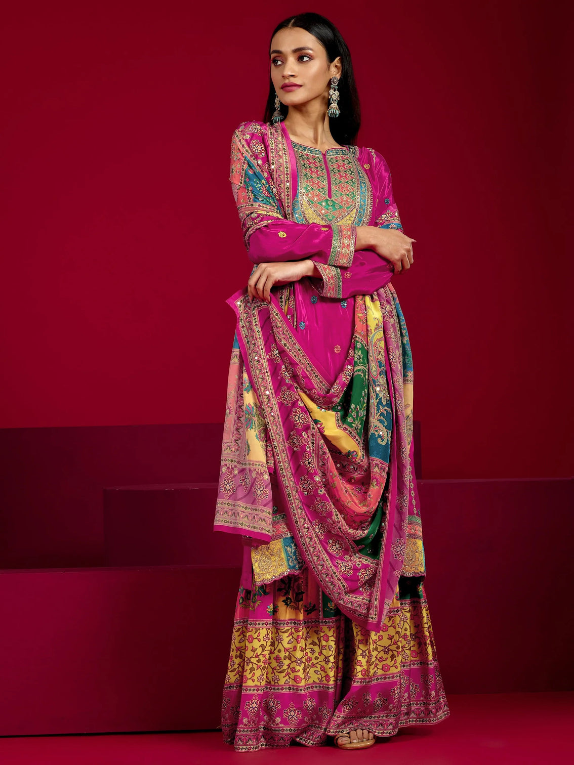 Mameraa Art Pink Embroidered Silk Blend Straight Suit With Dupatta