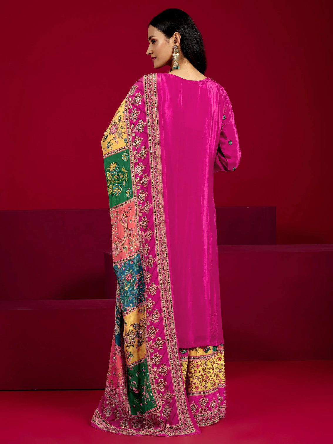 Mameraa Art Pink Embroidered Silk Blend Straight Suit With Dupatta