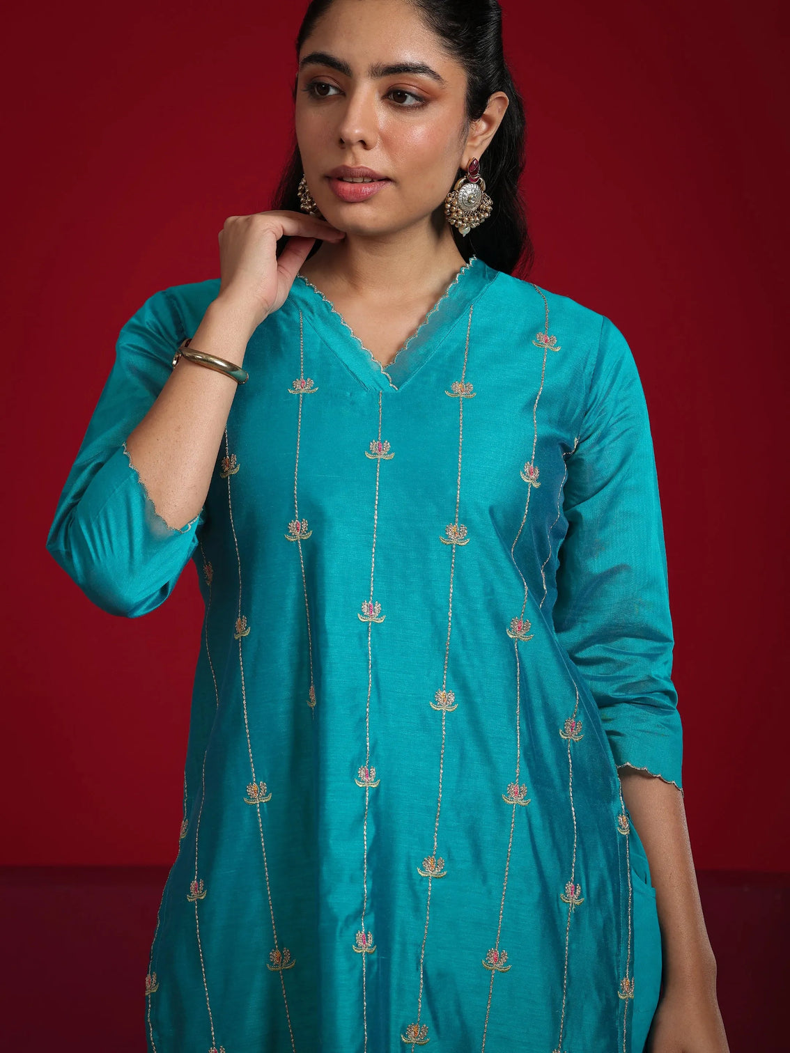 Mameraa Teal Embroidered Chanderi Silk Straight Suit With Dupatta