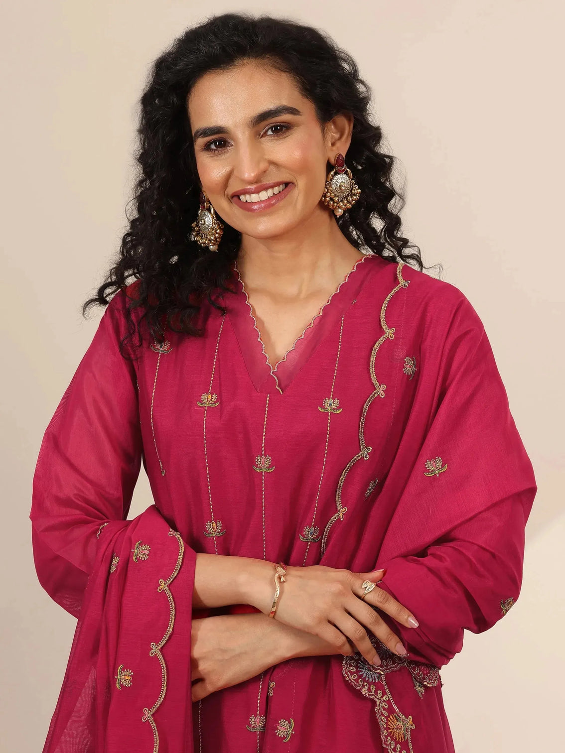 Mameraa Red Embroidered Chanderi Silk Straight Suit Set With Dupatta