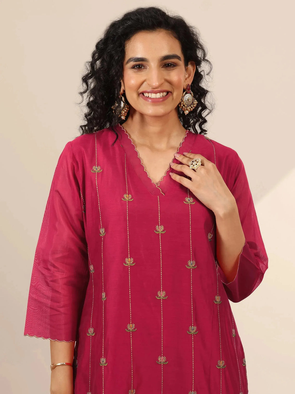 Mameraa Red Embroidered Chanderi Silk Straight Suit Set With Dupatta