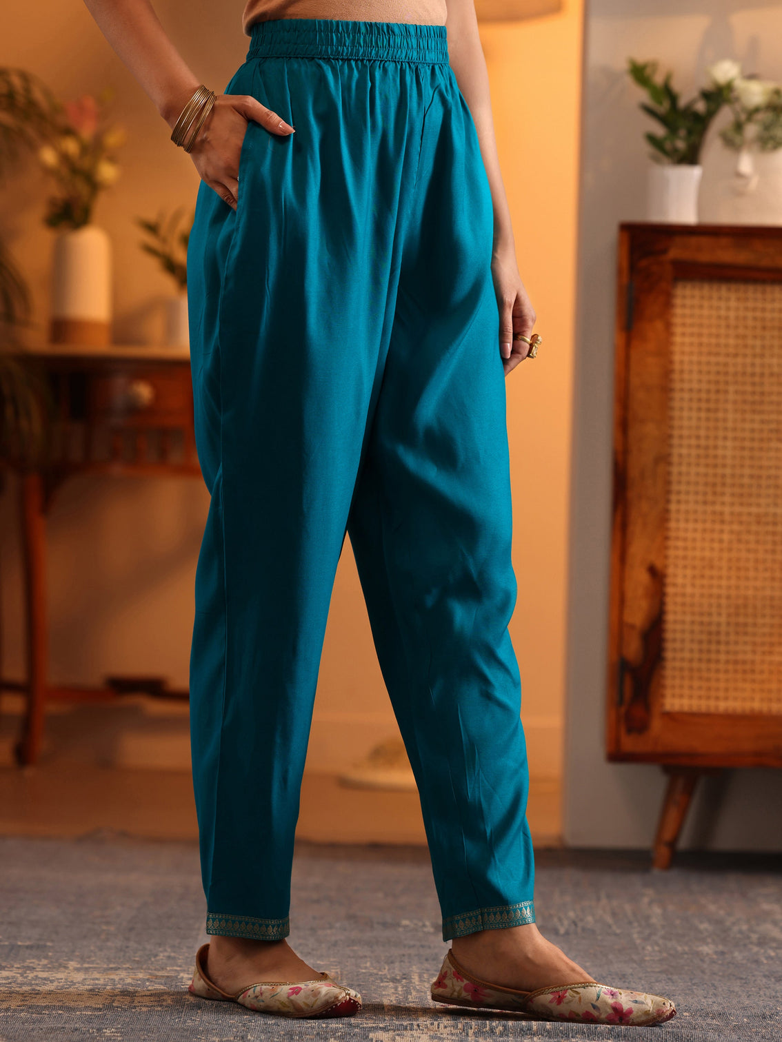 Mameraa Blue Woven Design Silk Blend Straight Suit Set With Dupatta