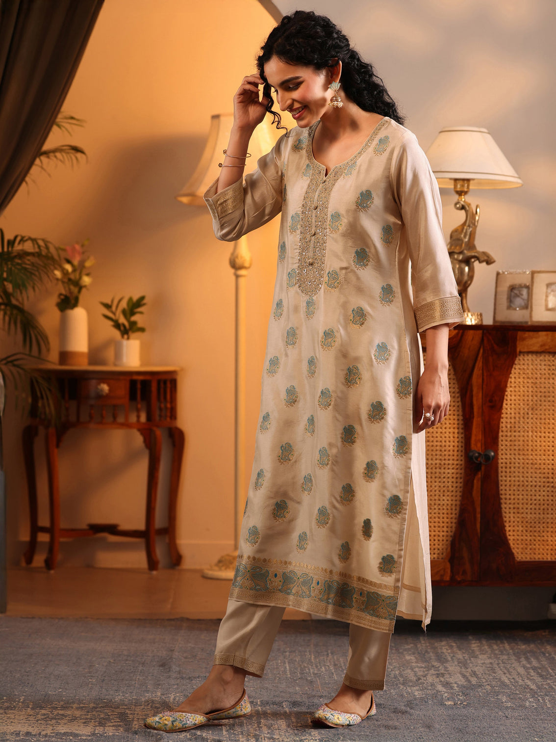 Mameraa Off White Woven Design Silk Blend Straight Suit Set With Dupatta