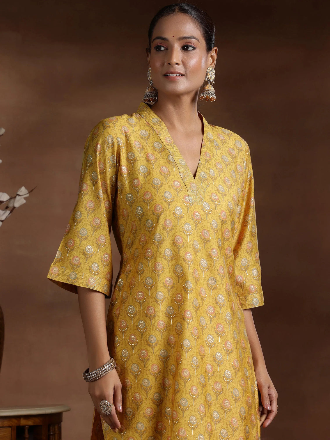 Mameraa Mustard Printed Silk Blend Straight Suit With Dupatta