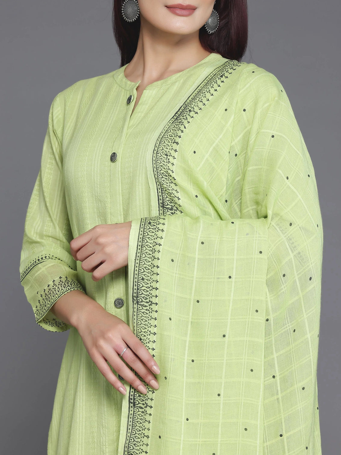 Mameraa Green Woven Design Cotton Straight Suit With Dupatta