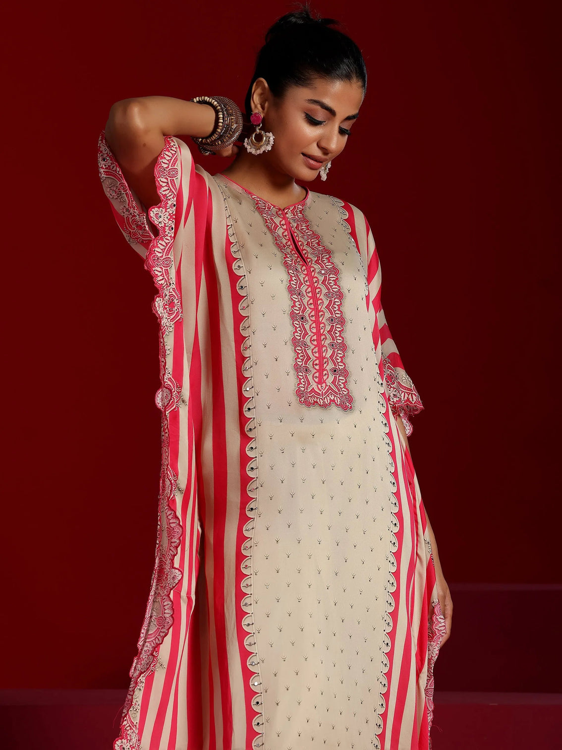 Mameraa Art Beige Printed Silk Blend Co-Ords